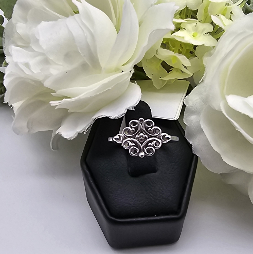 🥰 Hug Me Flower STERLING SILVER RING - Picture 6 of 6